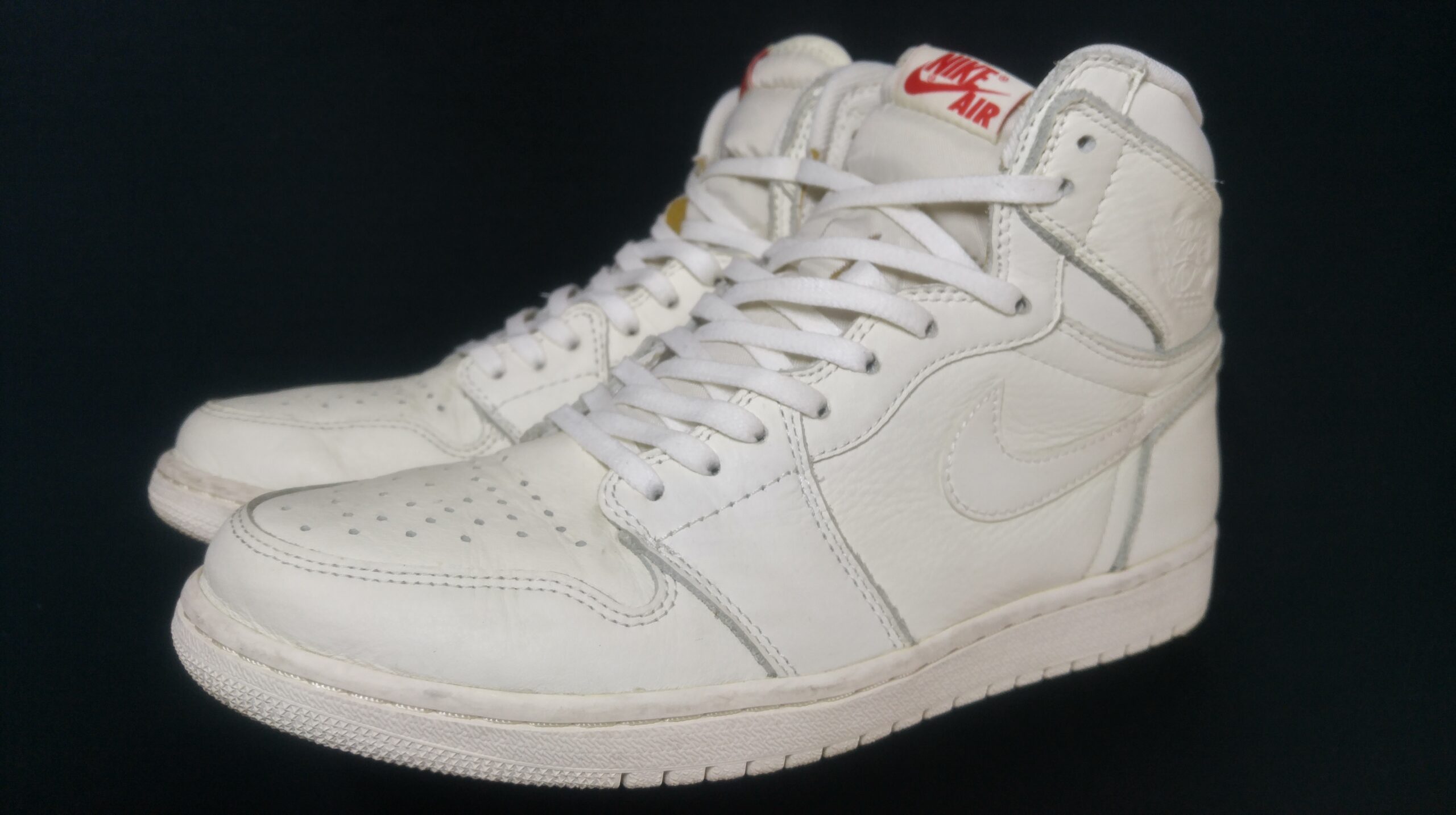 評価200以上 NIKE AIR JORDAN 1 HIGH 25.5cm